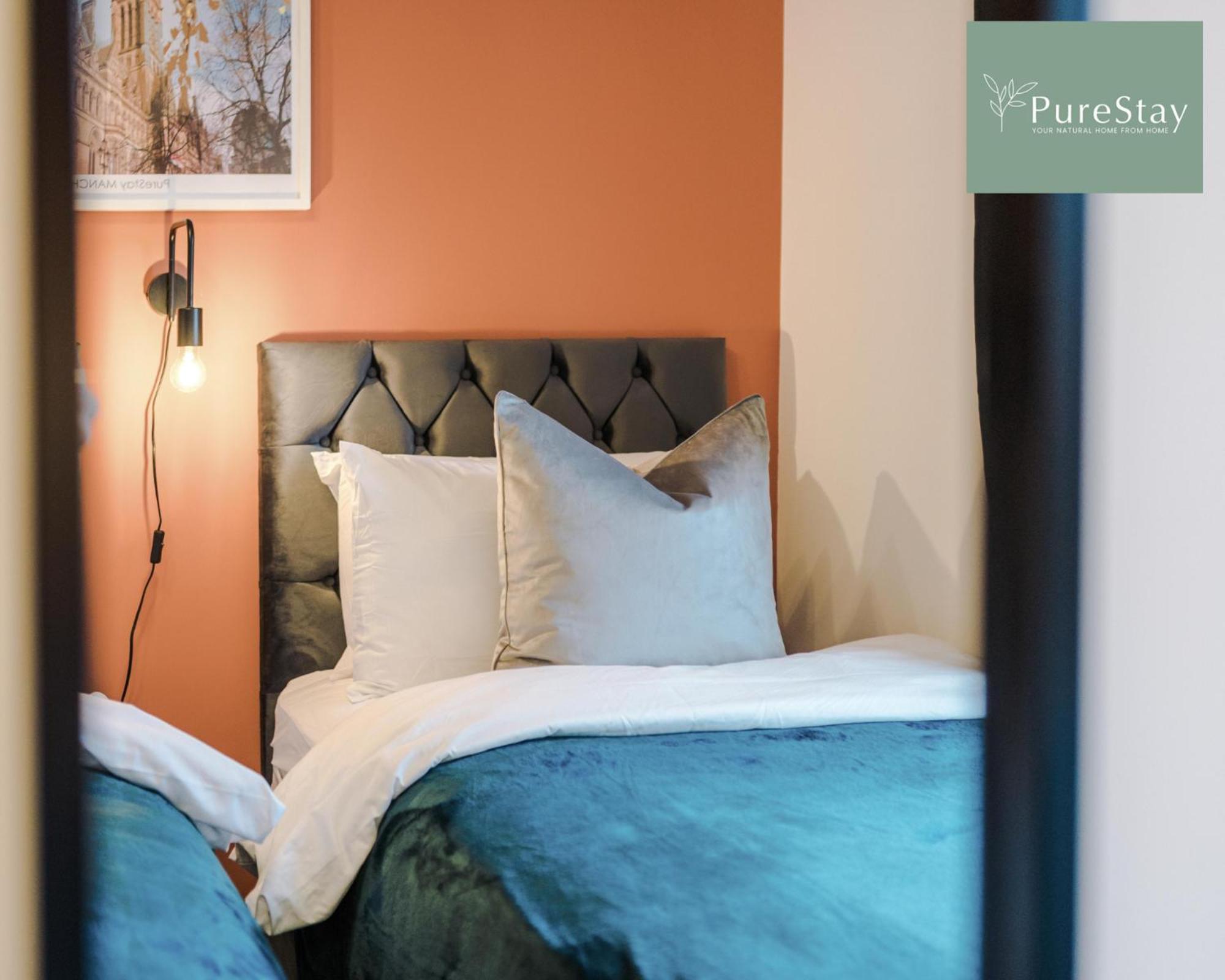 Stunning Five Bedroom Manchester House With Free Parking By Purestay Short Lets & Serviced Accommodation ภายนอก รูปภาพ