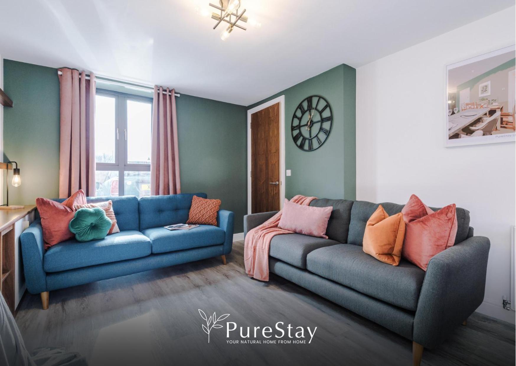 Stunning Five Bedroom Manchester House With Free Parking By Purestay Short Lets & Serviced Accommodation ภายนอก รูปภาพ