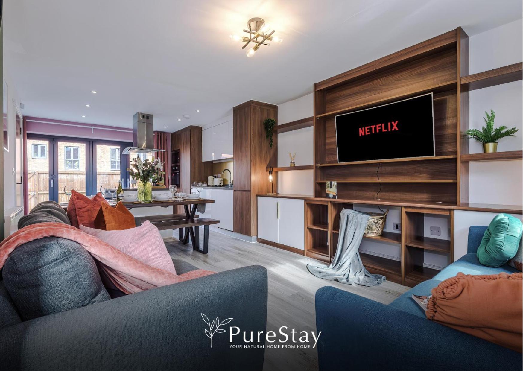 Stunning Five Bedroom Manchester House With Free Parking By Purestay Short Lets & Serviced Accommodation ภายนอก รูปภาพ